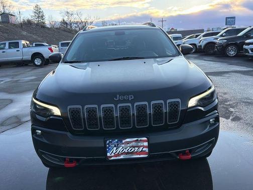 Diamond Black 2019 Jeep Cherokee Trailhawk