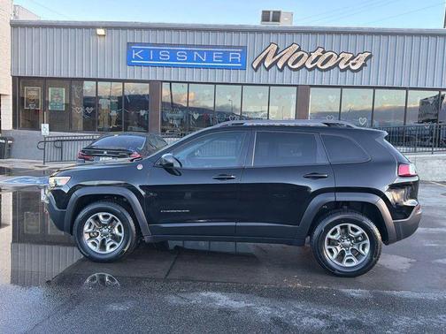 Diamond Black 2019 Jeep Cherokee Trailhawk
