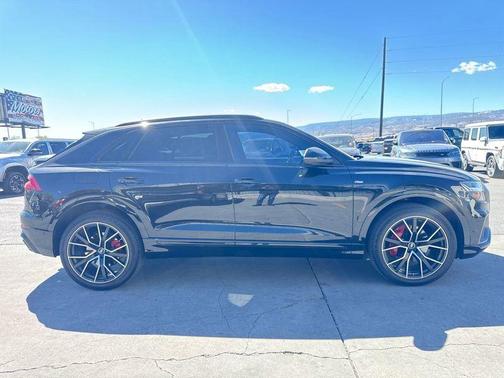 2023 Audi Q8 55 Premium Plus