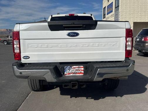 White 2020 Ford F-350 Lariat Super Duty