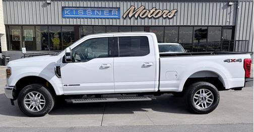Oxford White 2019 Ford F-250 Lariat