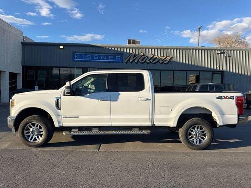Oxford White 2019 Ford F-250 Lariat