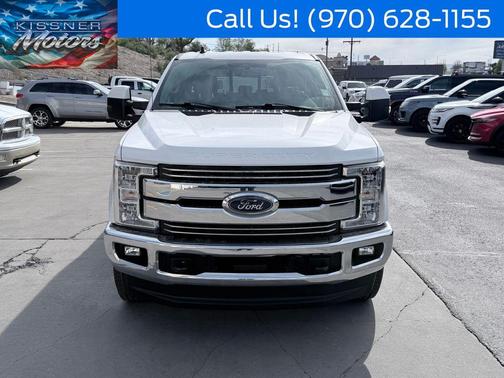Oxford White 2019 Ford F-250 Lariat