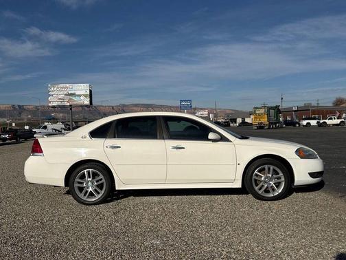 White 2009 Chevrolet Impala LTZ