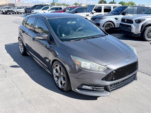 Magnetic 2016 Ford Focus ST Base
