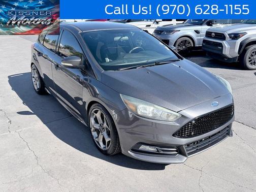Magnetic 2016 Ford Focus ST Base