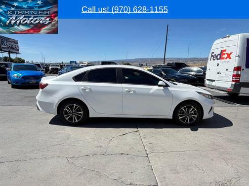Snow White Pearl 2024 Kia Forte LXS