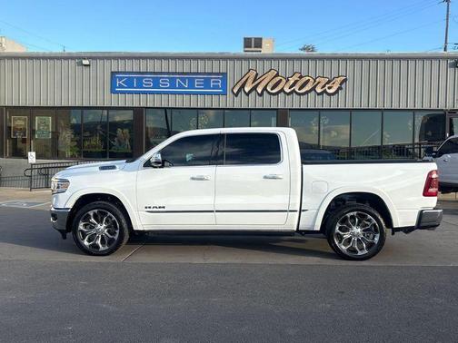 Bright White Clearcoat 2021 RAM 1500 Limited