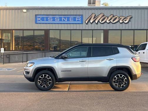 Billet Silver Metallic Clearcoat 2021 Jeep Compass Trailhawk