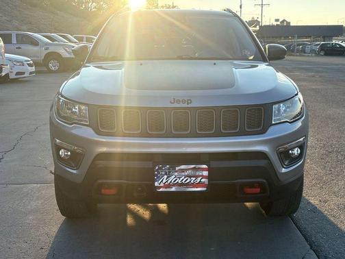 Billet Silver Metallic Clearcoat 2021 Jeep Compass Trailhawk