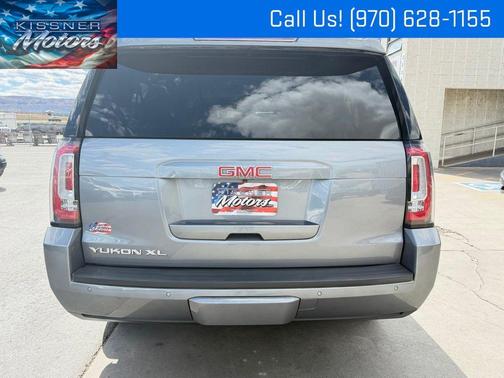 Satin Steel Metallic 2018 GMC Yukon XL SLT
