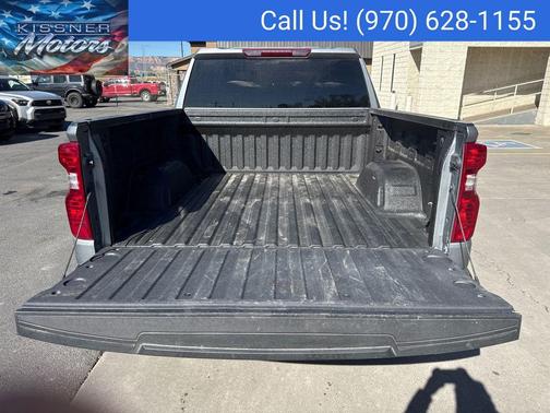 Sterling Gray Metallic 2024 Chevrolet Silverado 1500 LT