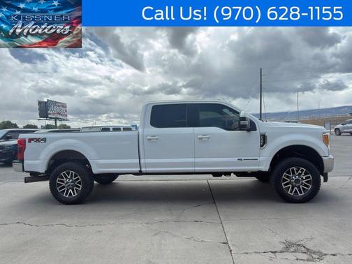 Oxford White 2017 Ford F-350 Lariat Super Duty