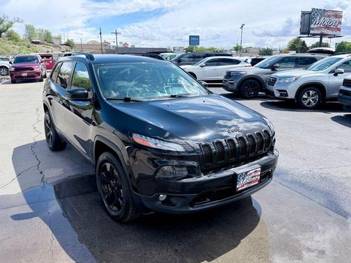 Diamond Black 2017 Jeep Cherokee Limited