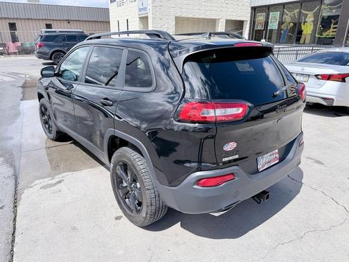 Diamond Black 2017 Jeep Cherokee Limited