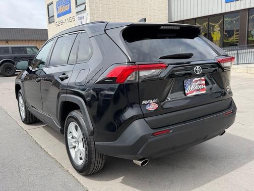 Midnight Black Metallic 2021 Toyota RAV4 XLE