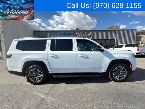 Bright White Clearcoat 2023 Jeep Wagoneer L Series II