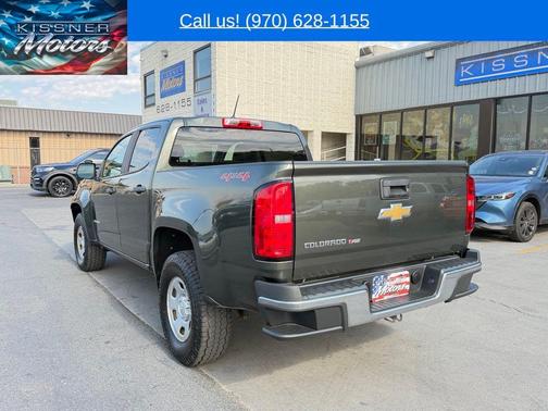 Deepwood Green Metallic 2018 Chevrolet Colorado WT
