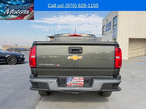 Deepwood Green Metallic 2018 Chevrolet Colorado WT