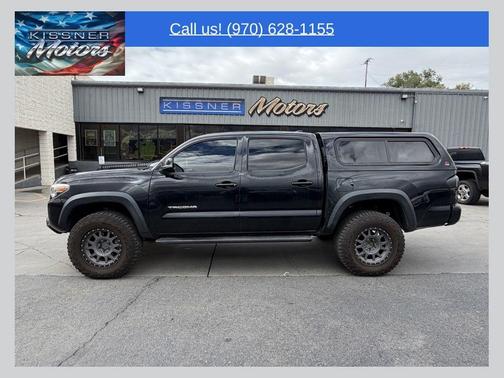 Midnight Black Metallic 2018 Toyota Tacoma TRD Off Road