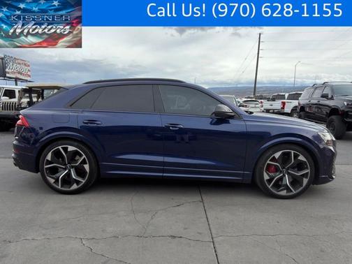 Navarra Blue Metallic 2020 Audi RS Q8 4.0T quattro