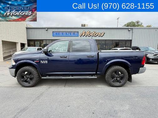 True Blue Pearlcoat 2018 RAM 1500 SLT
