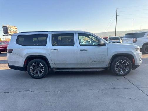 Silver Zynith 2024 Jeep Wagoneer L Series III