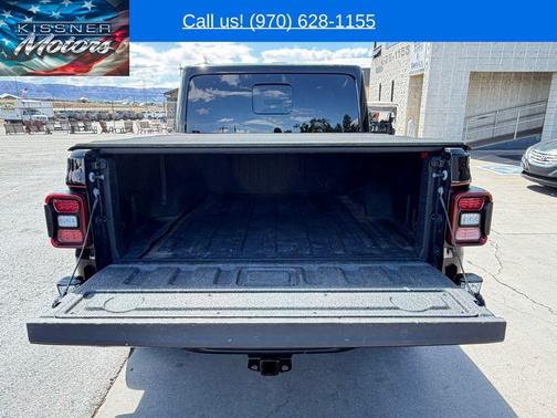 Black Clearcoat 2020 Jeep Gladiator Rubicon