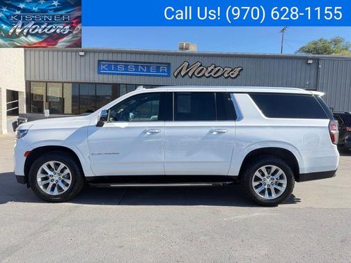 Iridescent Pearl Tricoat 2021 Chevrolet Suburban Premier
