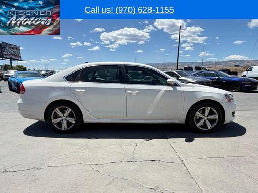 Candy White 2013 Volkswagen Passat 2.5 SE