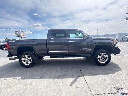 Iridium Metallic 2016 GMC Sierra 2500 SLT