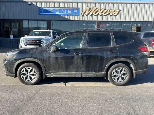 Crystal Black Silica 2020 Subaru Forester Premium