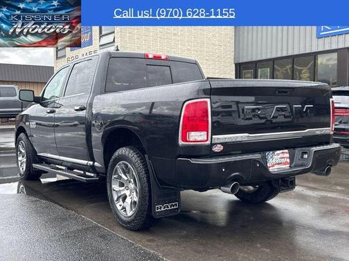 Brilliant Black Crystal Pearlcoat 2018 RAM 1500 Longhorn