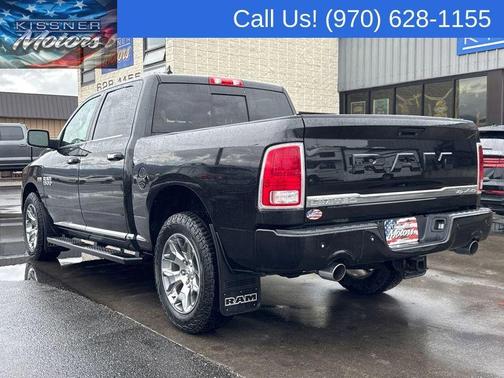 Brilliant Black Crystal Pearlcoat 2018 RAM 1500 Longhorn