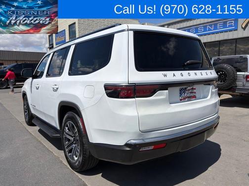 Bright White Clearcoat 2022 Jeep Wagoneer Series III