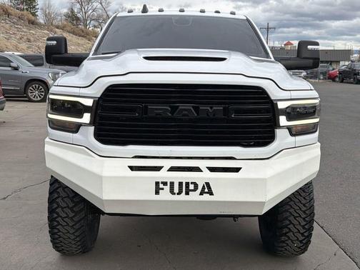 Bright White Clearcoat 2023 RAM 3500 Laramie