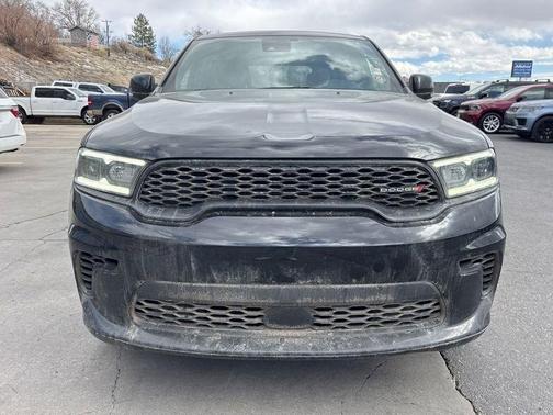 DB Black Crystal Clearcoat 2024 Dodge Durango GT