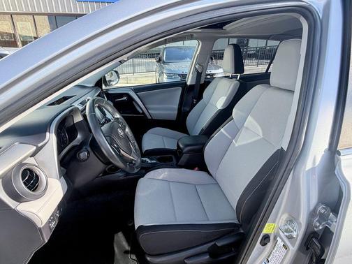 Silver Sky Metallic 2018 Toyota RAV4 Adventure