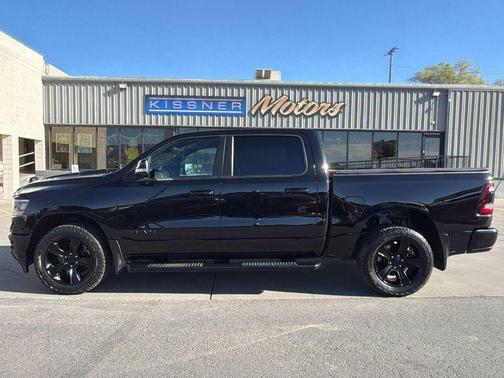 Diamond Black 2022 RAM 1500