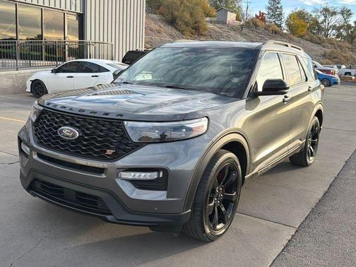 Gray 2023 Ford Explorer ST