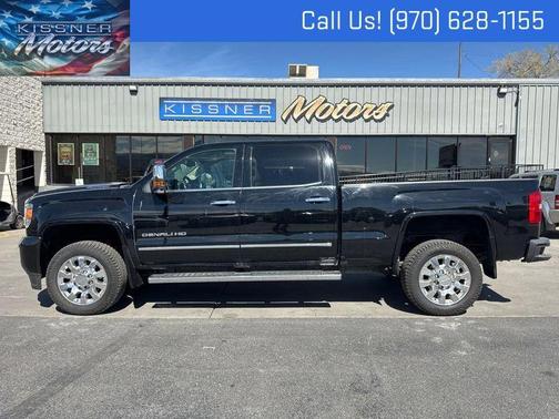 Black 2018 GMC Sierra 2500 Denali