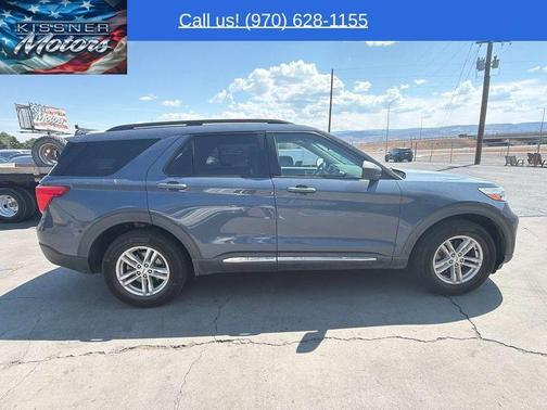 Blue Metallic 2021 Ford Explorer XLT