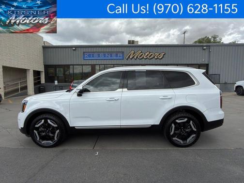 Glacial White Pearl 2024 Kia Telluride EX