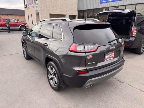 Granite Crystal Clearcoat Metallic 2020 Jeep Cherokee Limited