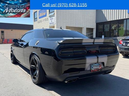Pitch Black Clearcoat 2015 Dodge Challenger SRT 392