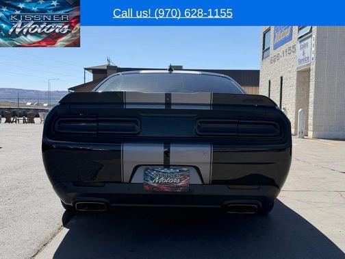 Pitch Black Clearcoat 2015 Dodge Challenger SRT 392