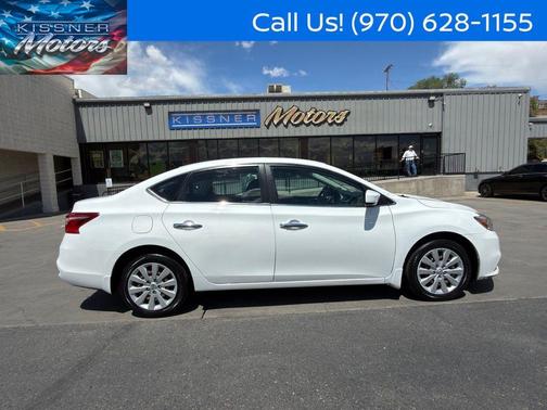 Cloud White 2016 Nissan Sentra SV