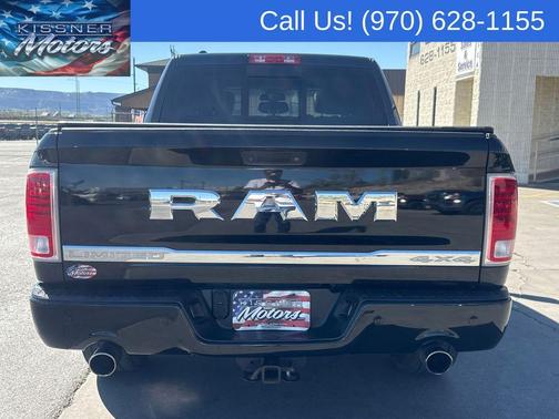 Brilliant Black Crystal Pearlcoat 2017 RAM 1500 Longhorn