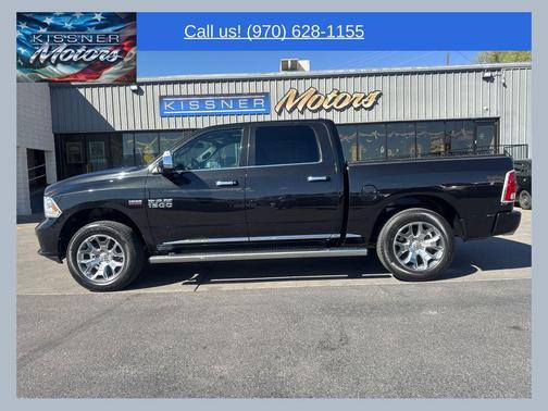 Brilliant Black Crystal Pearlcoat 2017 RAM 1500 Longhorn
