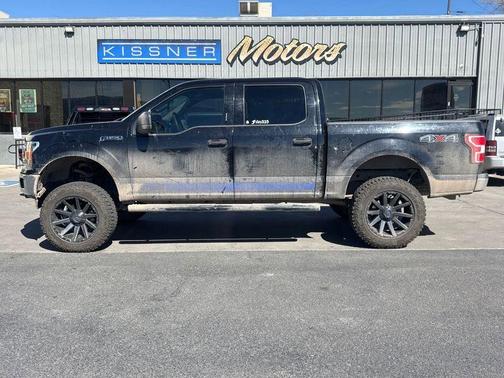 Black 2019 Ford F-150 XLT